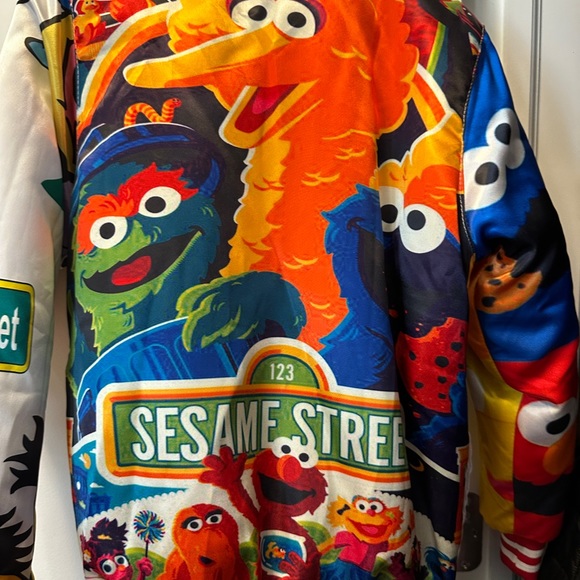 Sesame Street bomber jacket - Picture 6 of 7